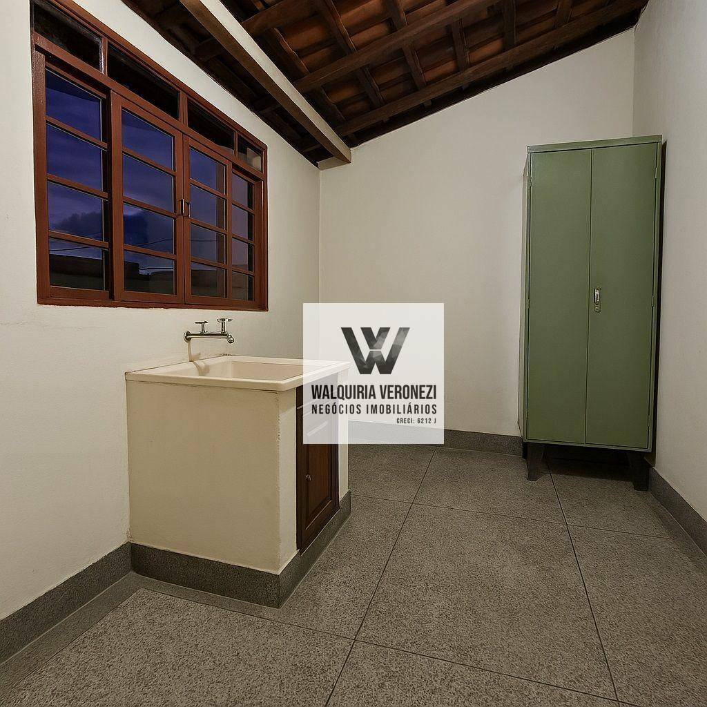 Casa à venda com 3 quartos, 361m² - Foto 12