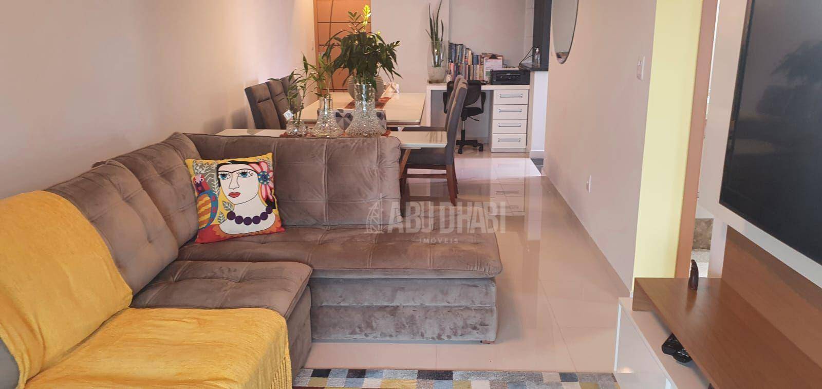 Apartamento à venda com 2 quartos, 95m² - Foto 1