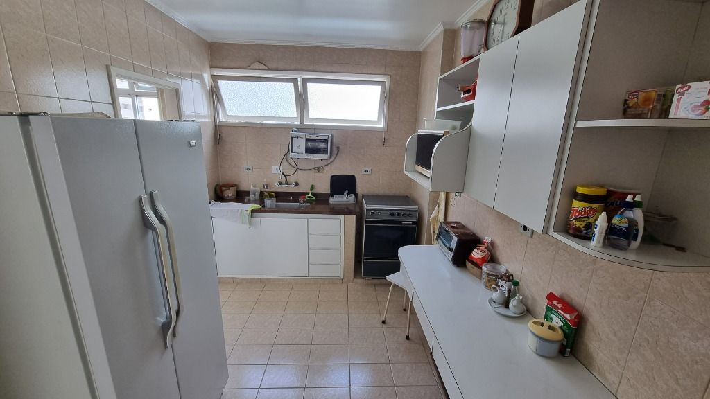 Apartamento à venda com 3 quartos, 120m² - Foto 17