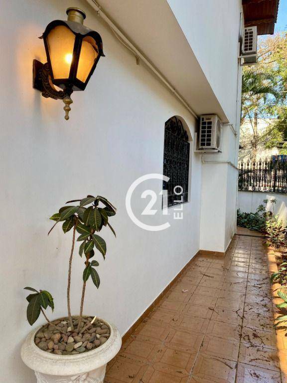 Casa de Condomínio à venda e aluguel com 3 quartos, 240m² - Foto 5