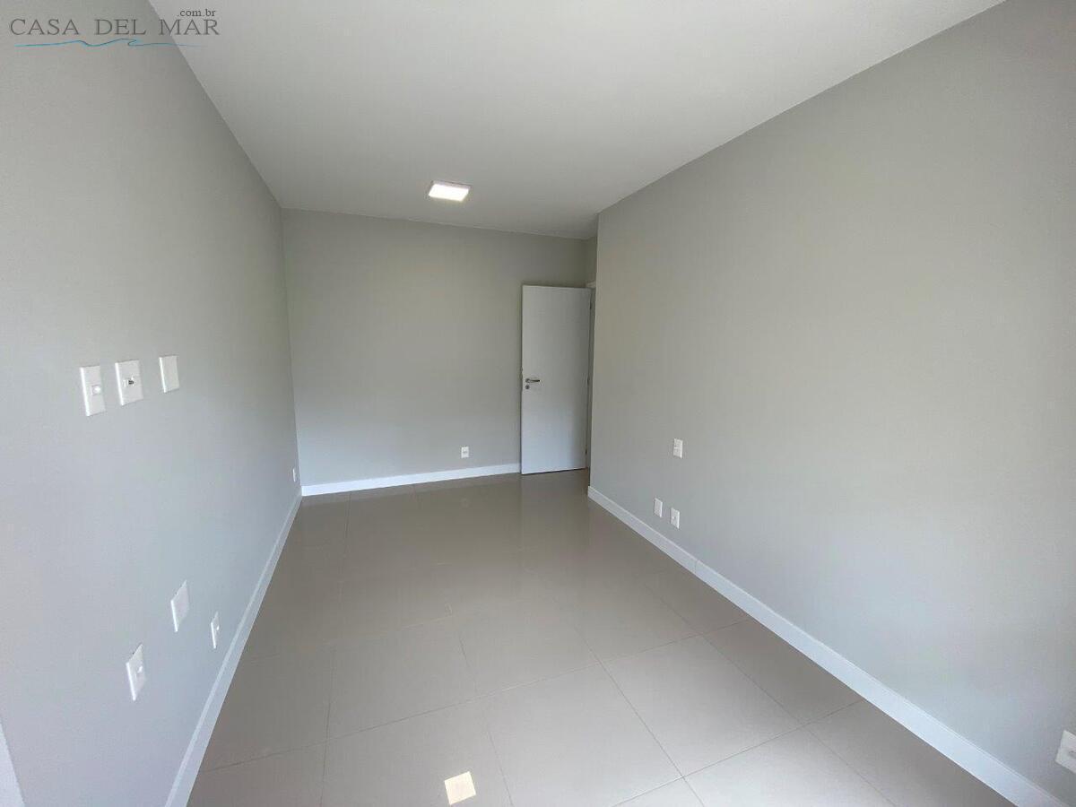 Apartamento à venda com 2 quartos, 75m² - Foto 17