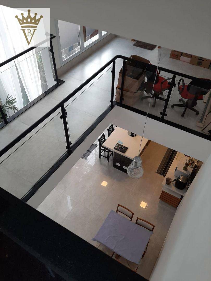 Casa à venda com 4 quartos, 340m² - Foto 9