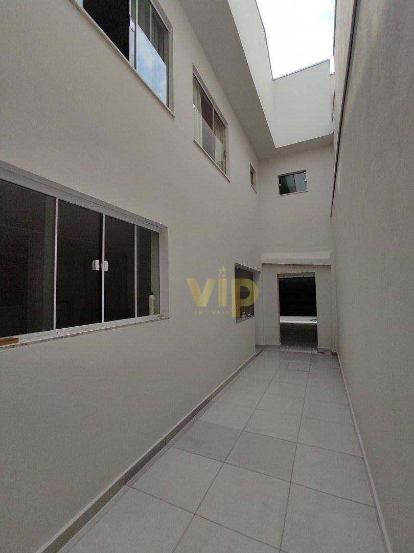 Casa à venda com 3 quartos, 252m² - Foto 26