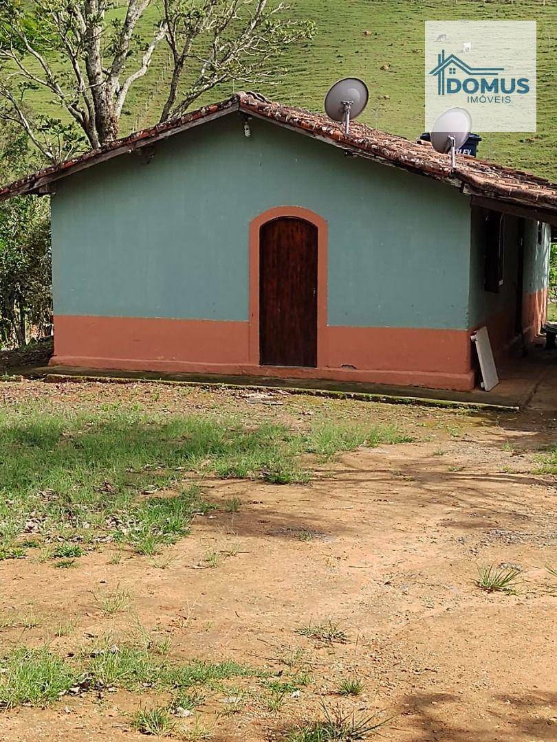 Chácara à venda com 2 quartos, 80m² - Foto 1