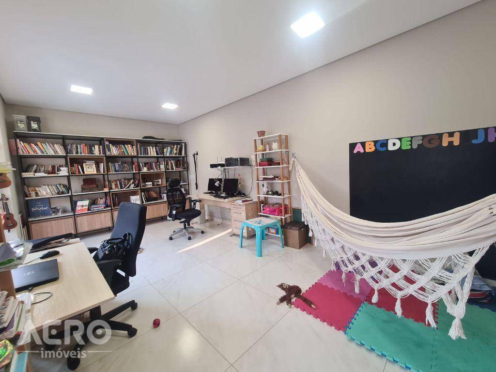 Casa de Condomínio à venda com 3 quartos, 269m² - Foto 19