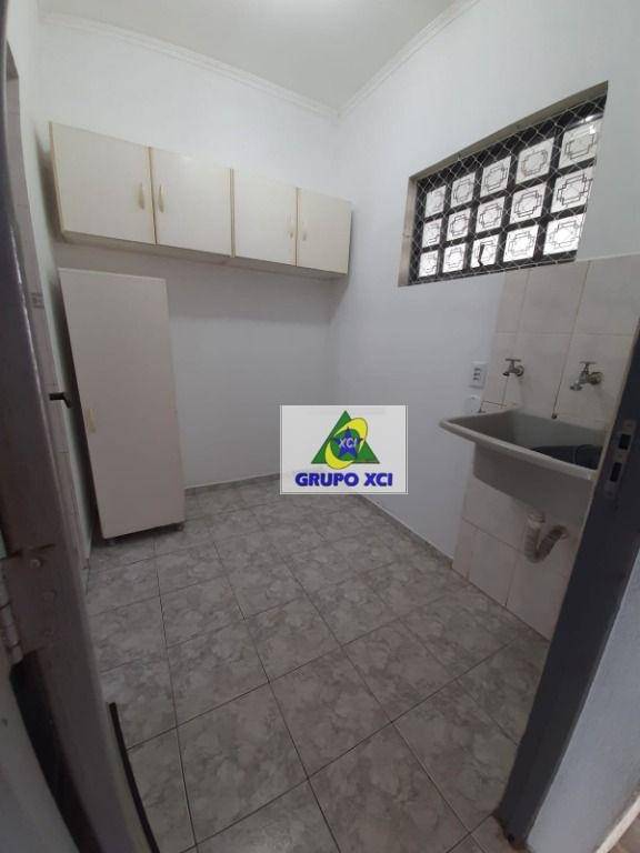 Casa à venda e aluguel com 3 quartos, 140m² - Foto 6