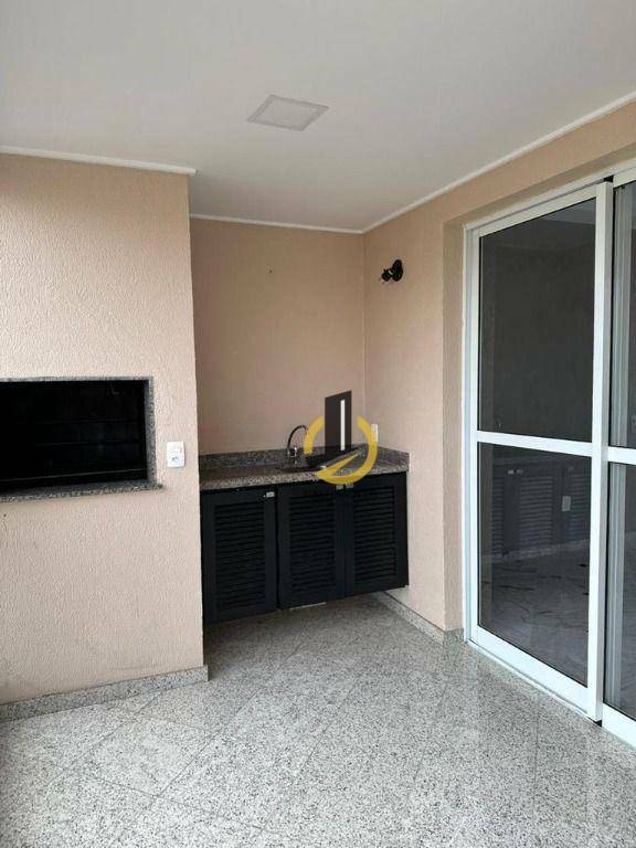 Apartamento à venda com 3 quartos, 131m² - Foto 13