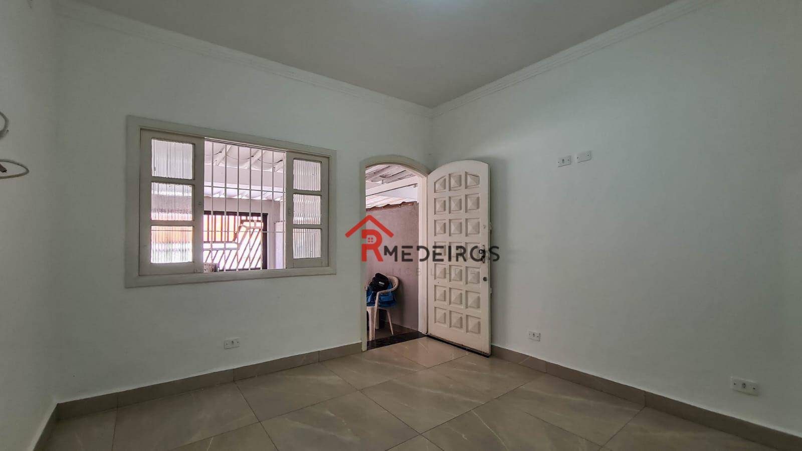 Casa à venda com 3 quartos, 90m² - Foto 5