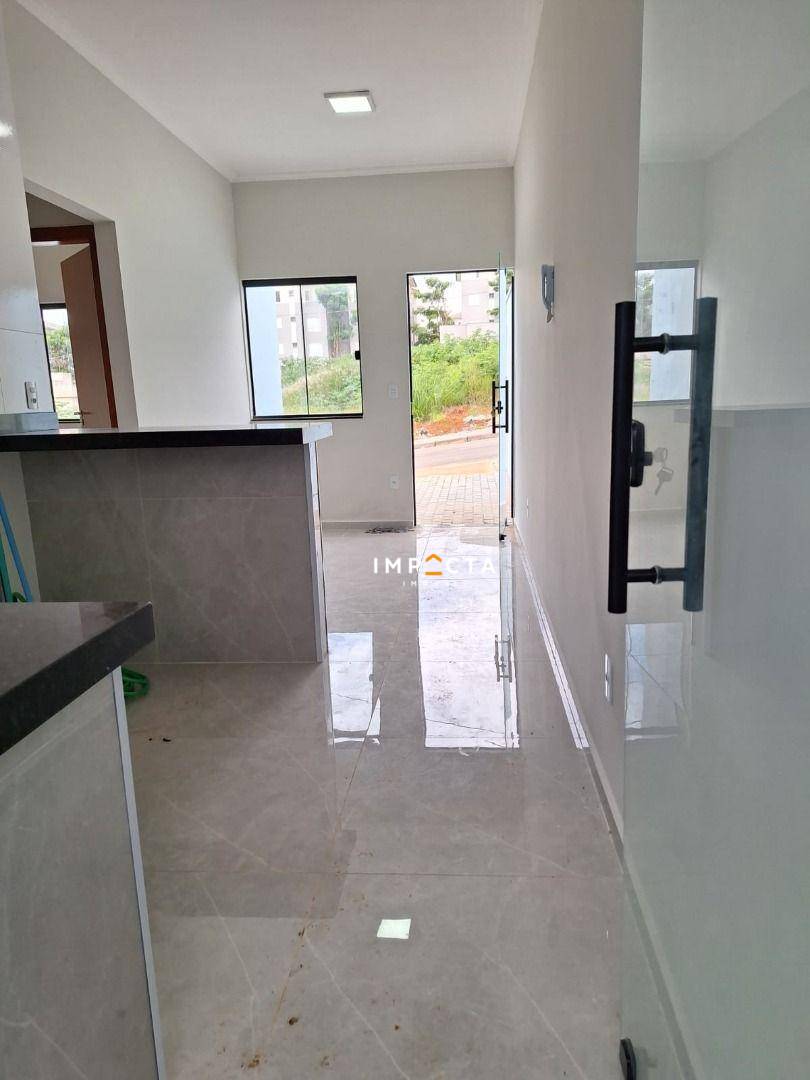 Casa, 3 quartos, 69 m² - Foto 2