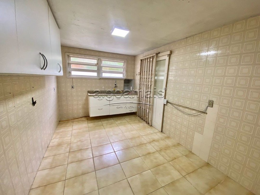 Casa à venda com 4 quartos, 200m² - Foto 15