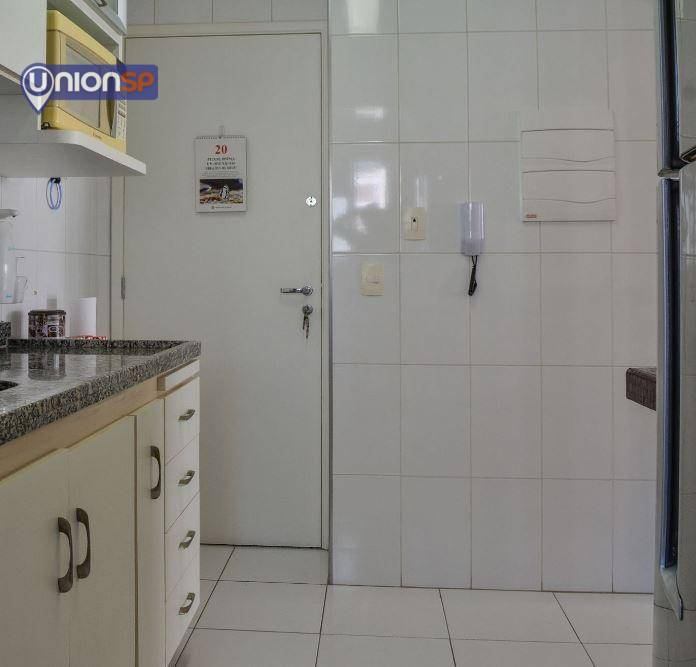 Apartamento à venda com 2 quartos, 70m² - Foto 15