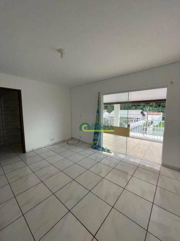 Casa à venda com 2 quartos, 360m² - Foto 12