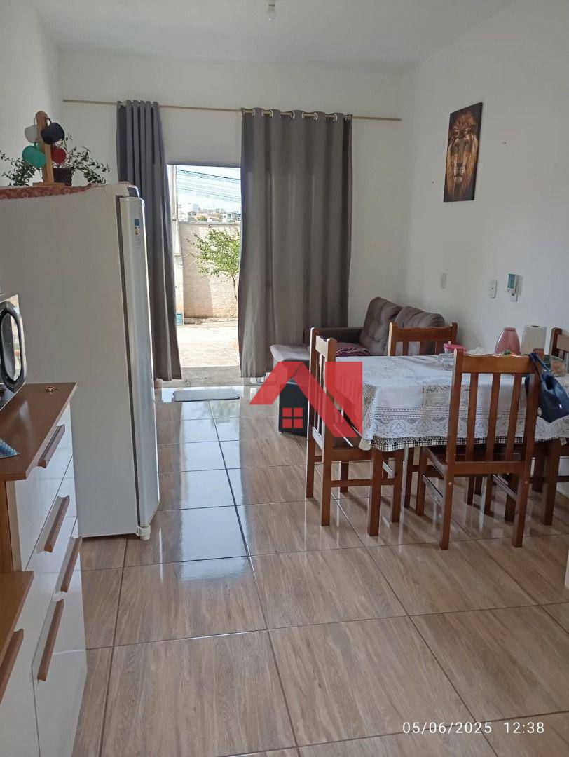Casa para alugar com 2 quartos, 57m² - Foto 7