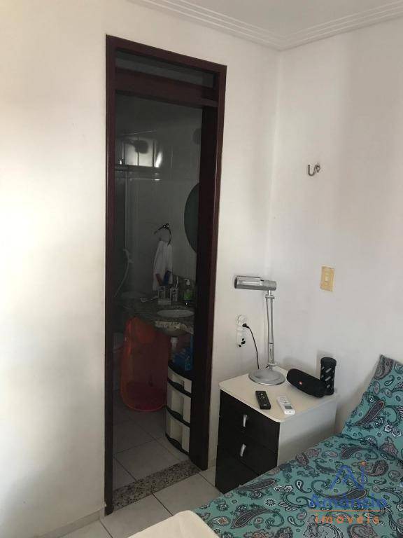 Apartamento à venda com 2 quartos, 64m² - Foto 16