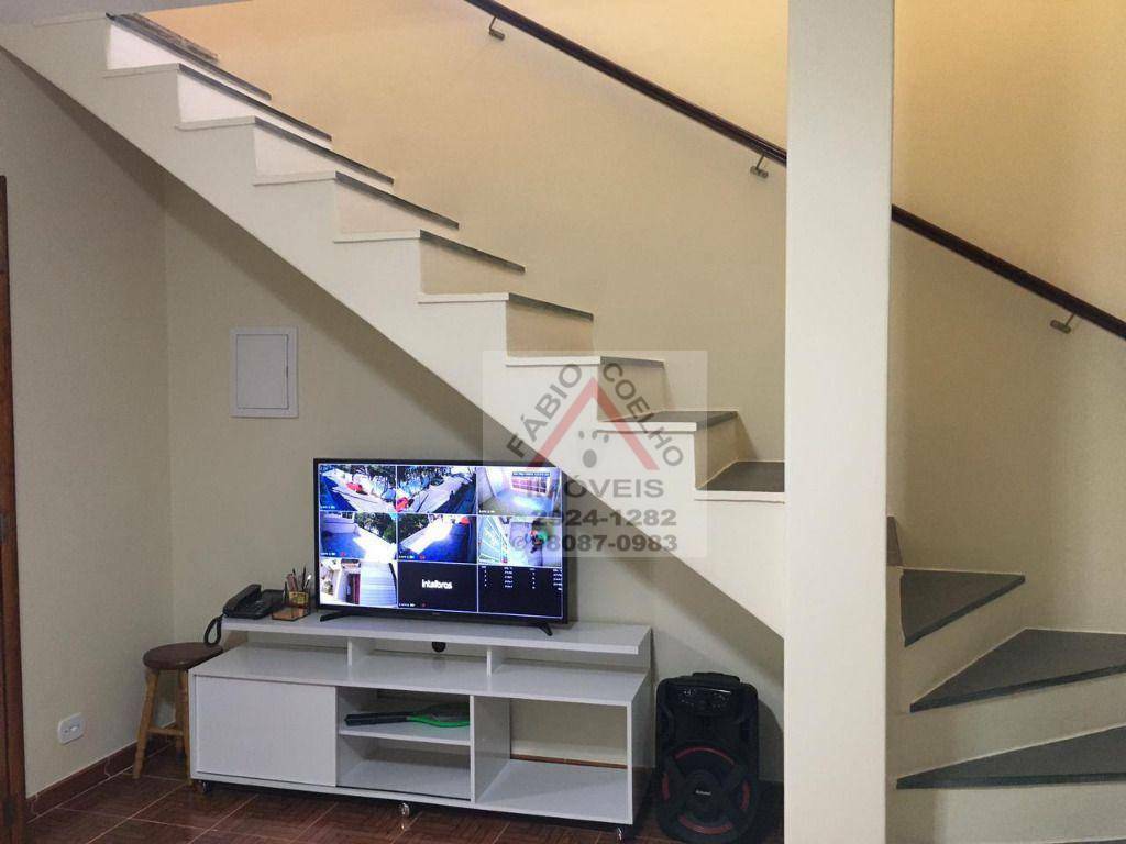 Sobrado à venda com 2 quartos, 114m² - Foto 2