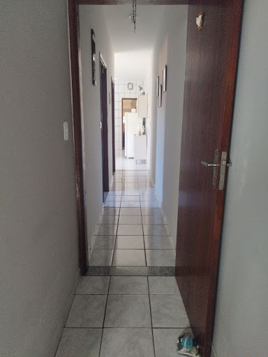 Casa à venda com 2 quartos, 90m² - Foto 5