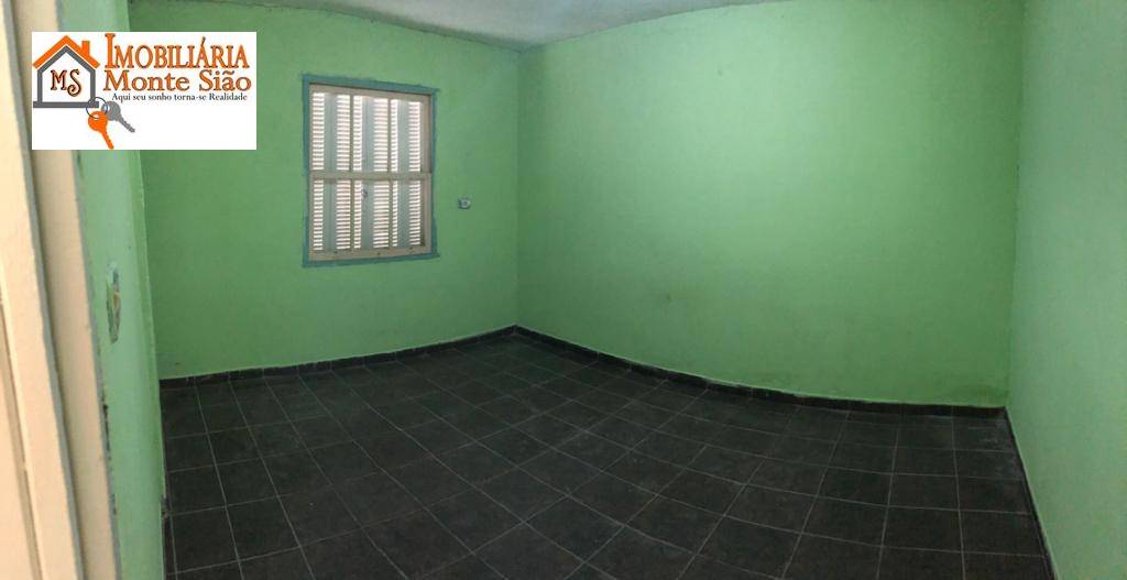 Casa à venda com 1 quarto, 70m² - Foto 2