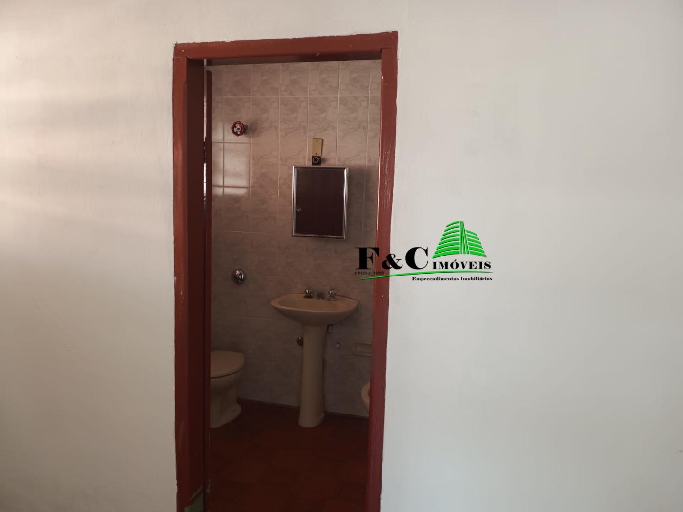 Casa à venda com 4 quartos, 378m² - Foto 17
