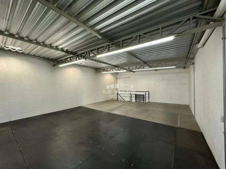 Depósito-Galpão-Armazém à venda, 427m² - Foto 6