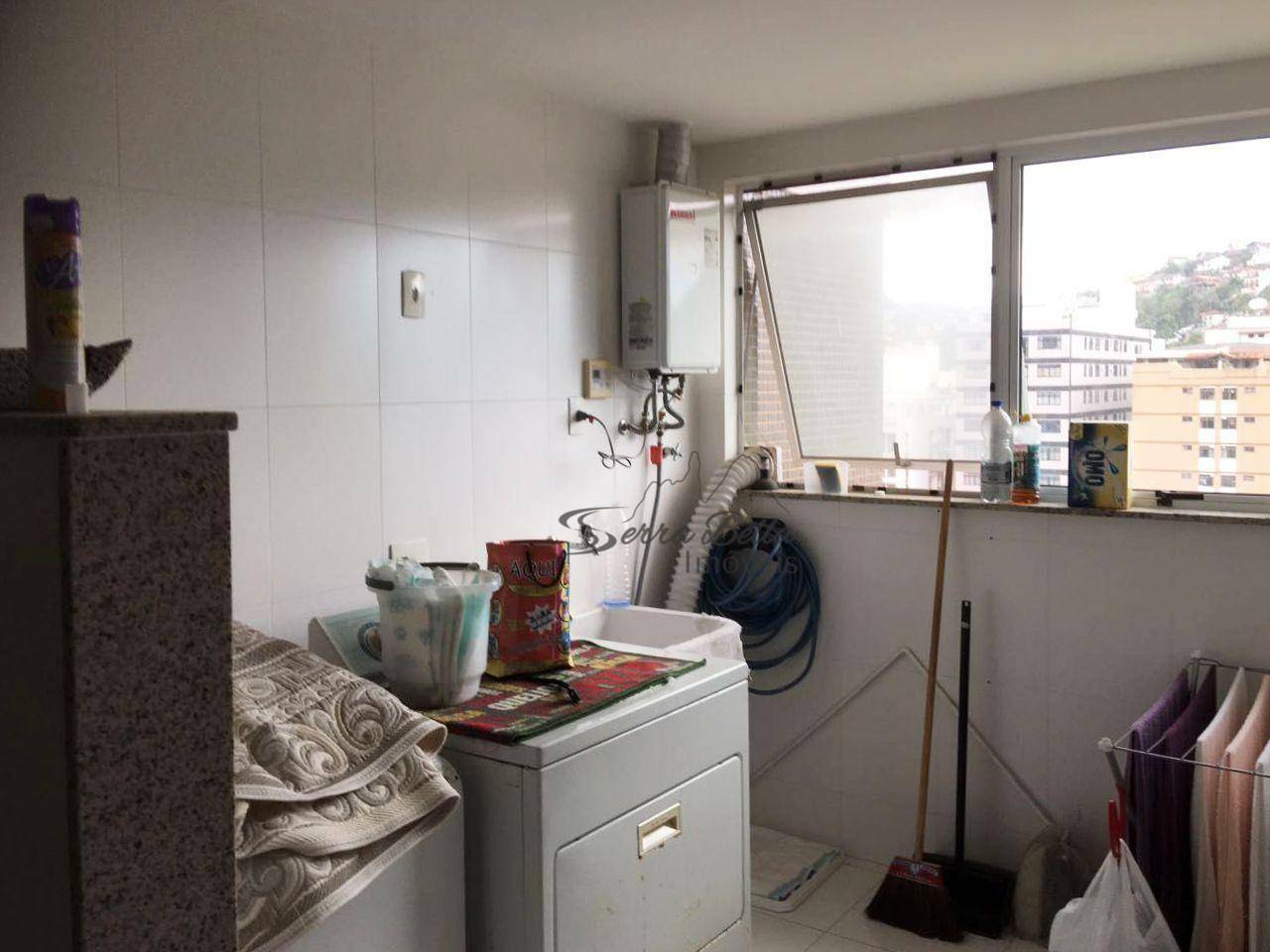 Apartamento à venda com 3 quartos, 143m² - Foto 20