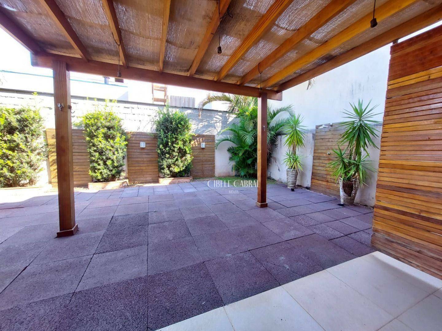 Casa de Condomínio à venda e aluguel com 3 quartos, 220m² - Foto 40