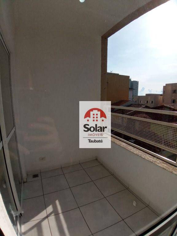 Apartamento à venda com 2 quartos, 65m² - Foto 2