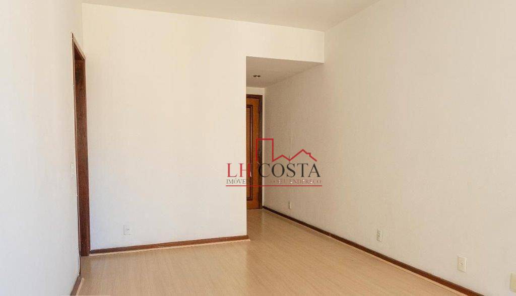 Apartamento à venda com 2 quartos, 100m² - Foto 3