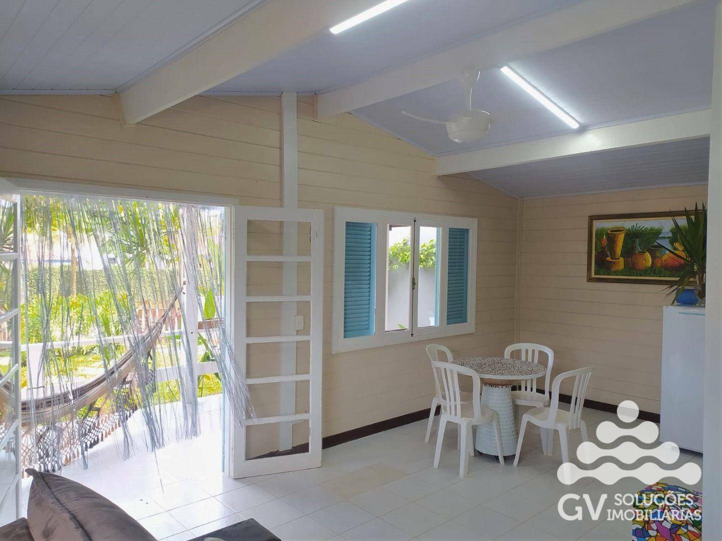 Casa de Condomínio à venda com 5 quartos, 197m² - Foto 3