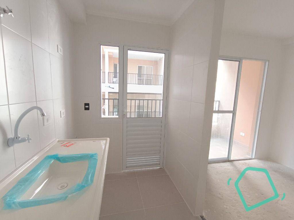 Apartamento à venda com 2 quartos, 41m² - Foto 4