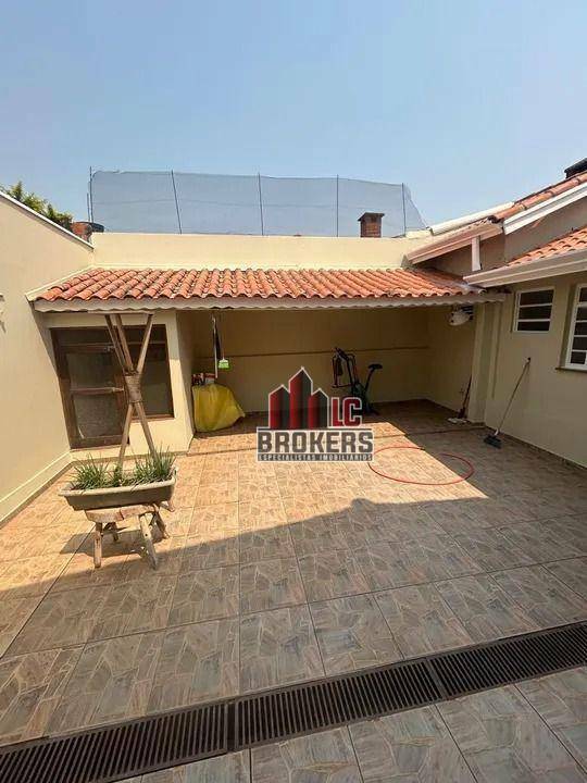 Casa para alugar com 3 quartos, 270m² - Foto 13