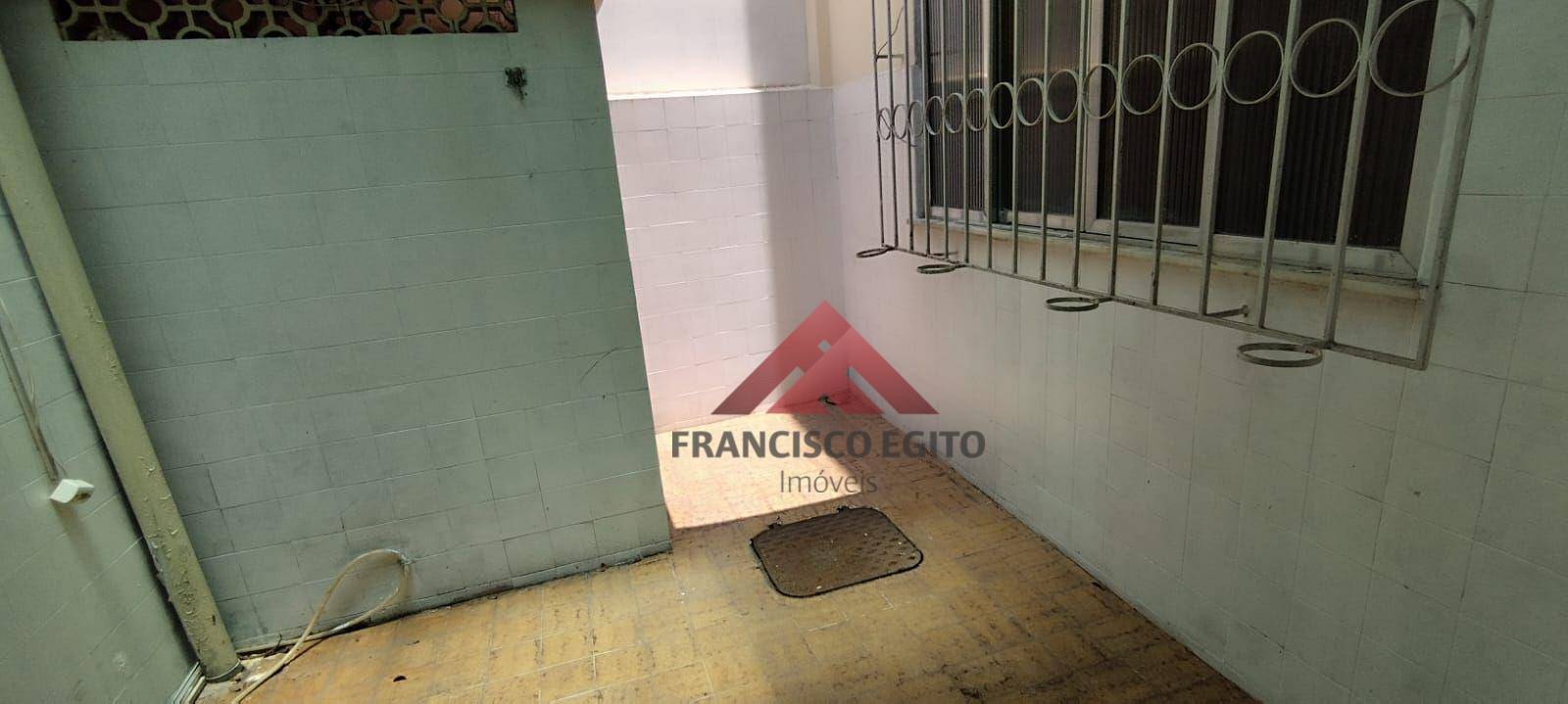 Apartamento à venda com 2 quartos, 60m² - Foto 11