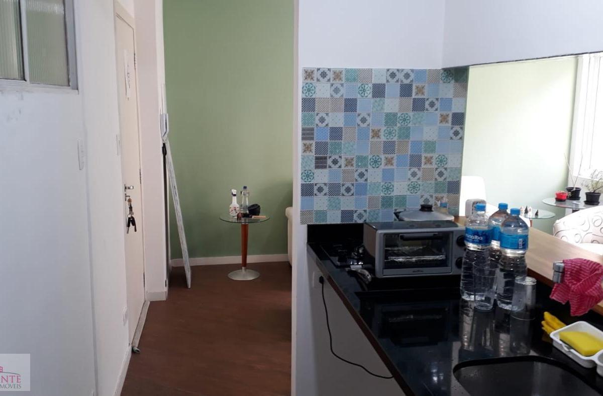 Apartamento à venda com 2 quartos, 45m² - Foto 11