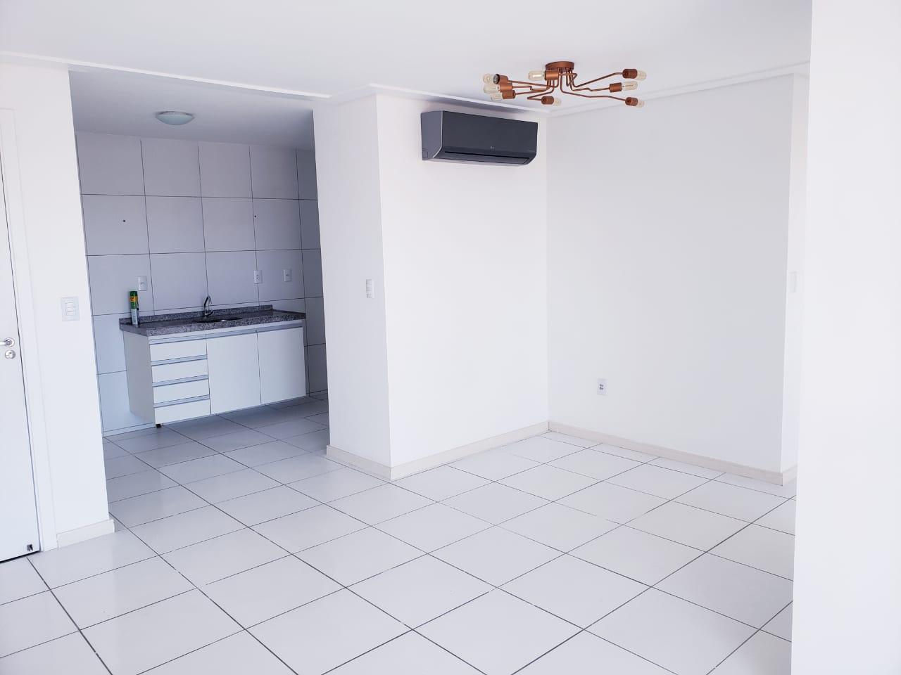 Apartamento à venda com 3 quartos, 65m² - Foto 4