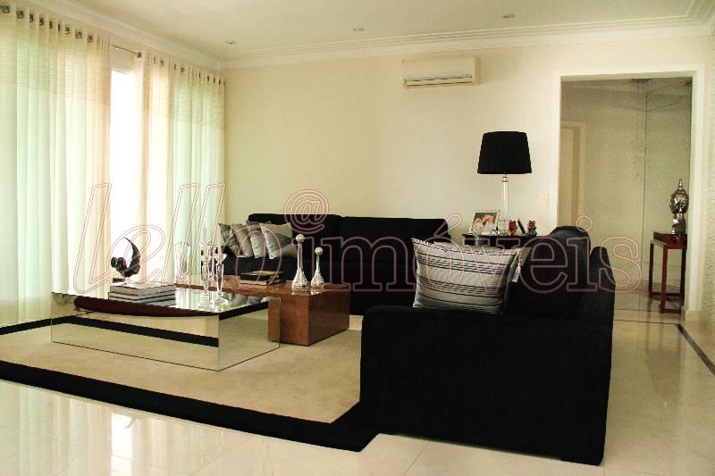 Apartamento à venda com 4 quartos, 257m² - Foto 1