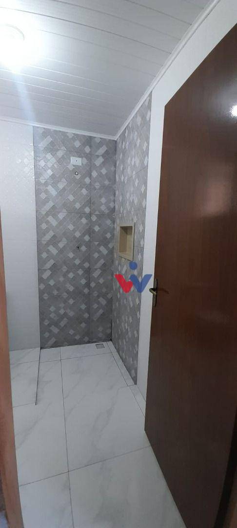 Casa à venda com 3 quartos, 90m² - Foto 2