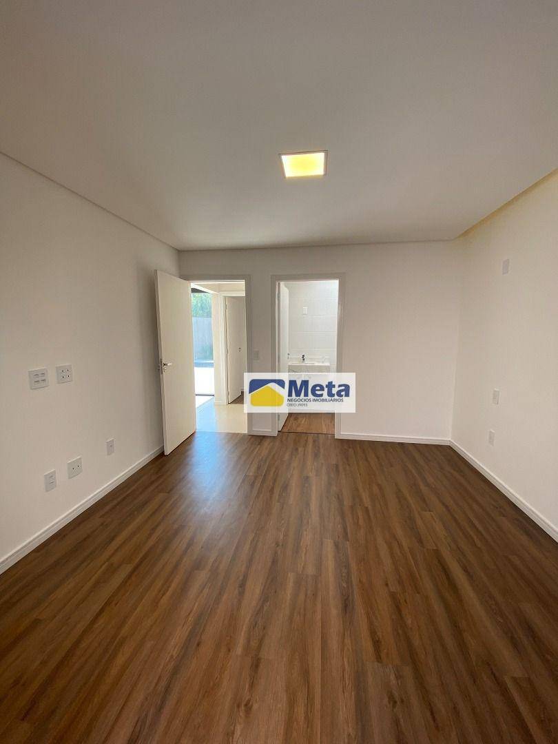 Casa de Condomínio à venda e aluguel com 4 quartos, 270m² - Foto 11