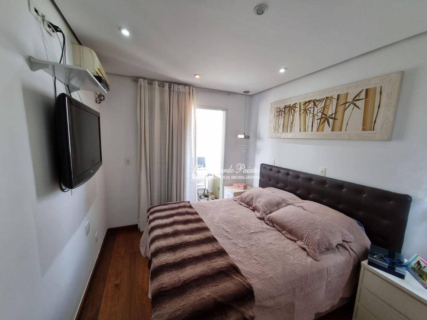 Apartamento à venda com 3 quartos, 115m² - Foto 19