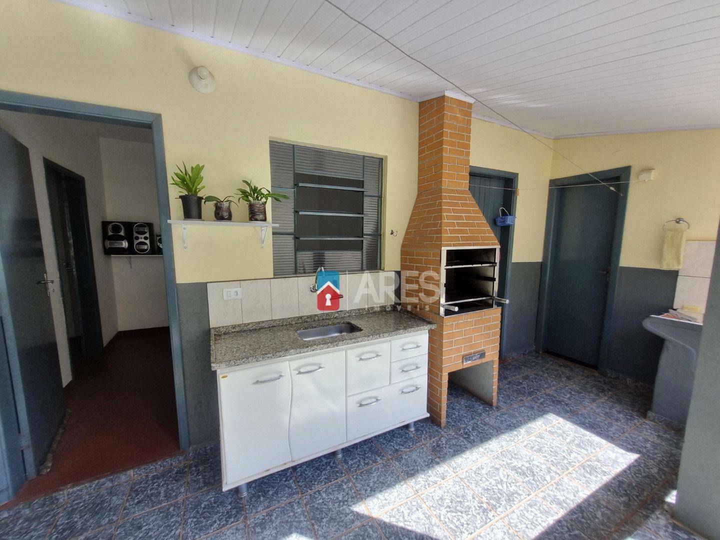 Casa à venda com 3 quartos, 99m² - Foto 17