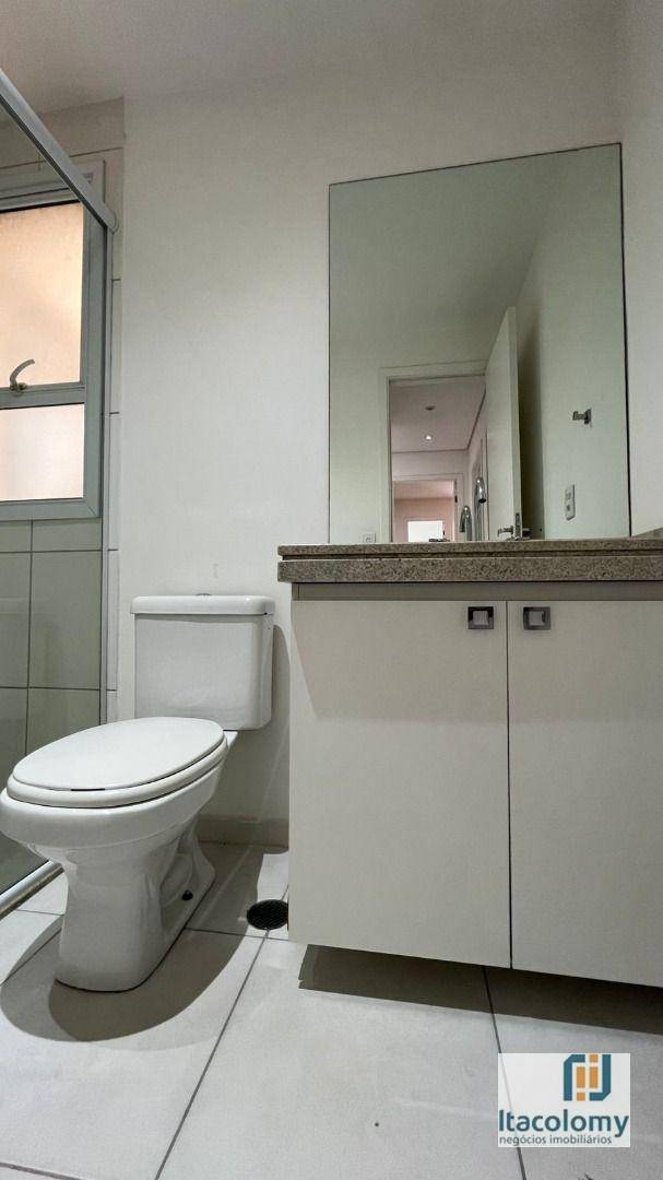 Apartamento para alugar com 3 quartos, 107m² - Foto 17