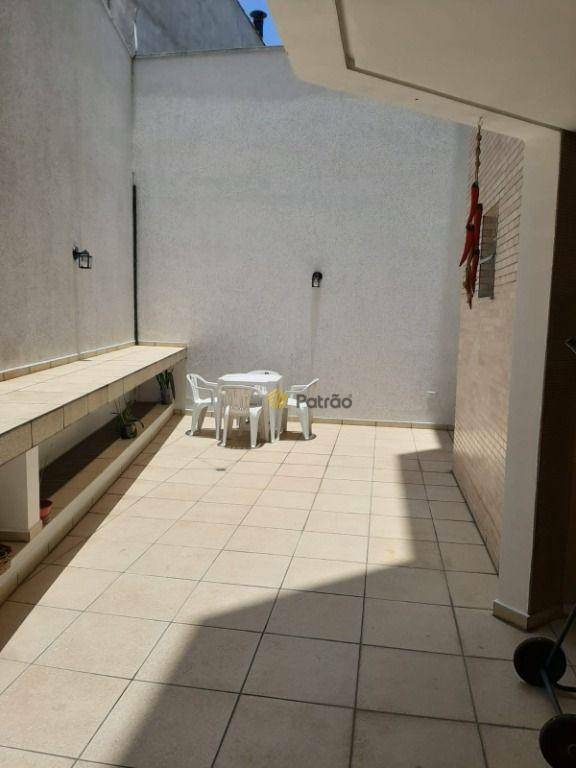 Apartamento à venda com 3 quartos, 153m² - Foto 24