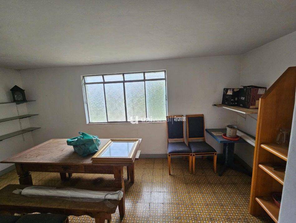 Casa para alugar com 2 quartos, 350m² - Foto 9