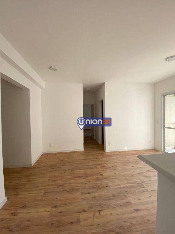 Apartamento à venda com 2 quartos, 56m² - Foto 2