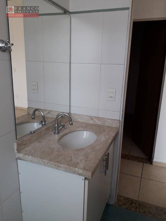 Apartamento à venda com 2 quartos, 60m² - Foto 8