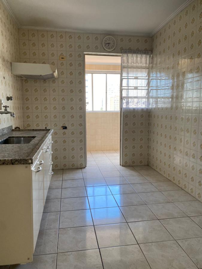 Apartamento à venda com 2 quartos, 73m² - Foto 2