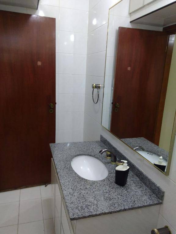 Sobrado à venda com 3 quartos, 250m² - Foto 31