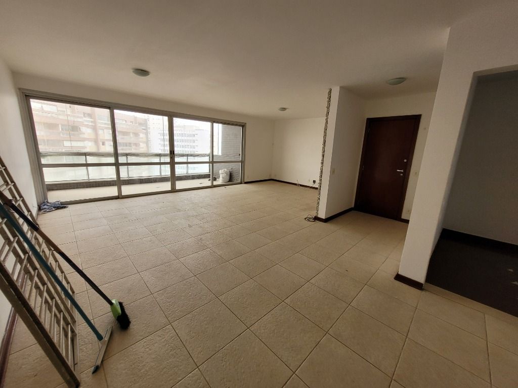 Apartamento à venda com 4 quartos, 160m² - Foto 3