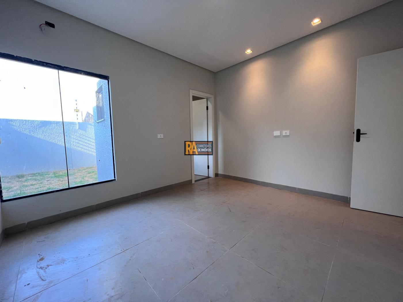 Casa à venda com 2 quartos, 125m² - Foto 2