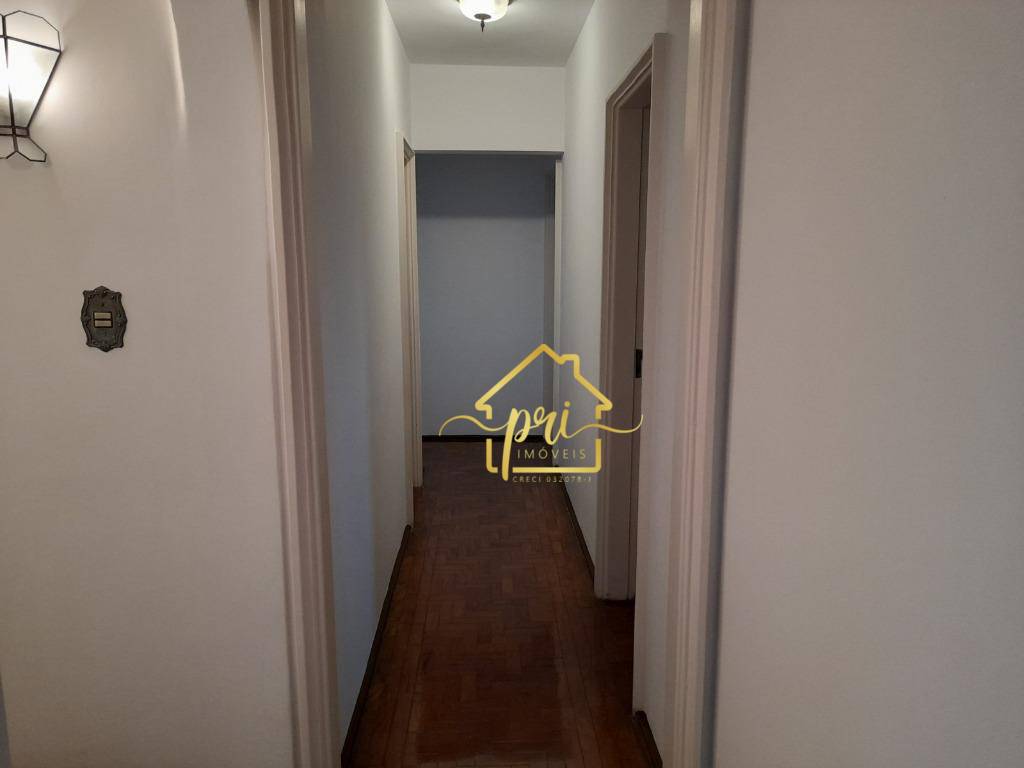 Apartamento à venda com 3 quartos, 200m² - Foto 18