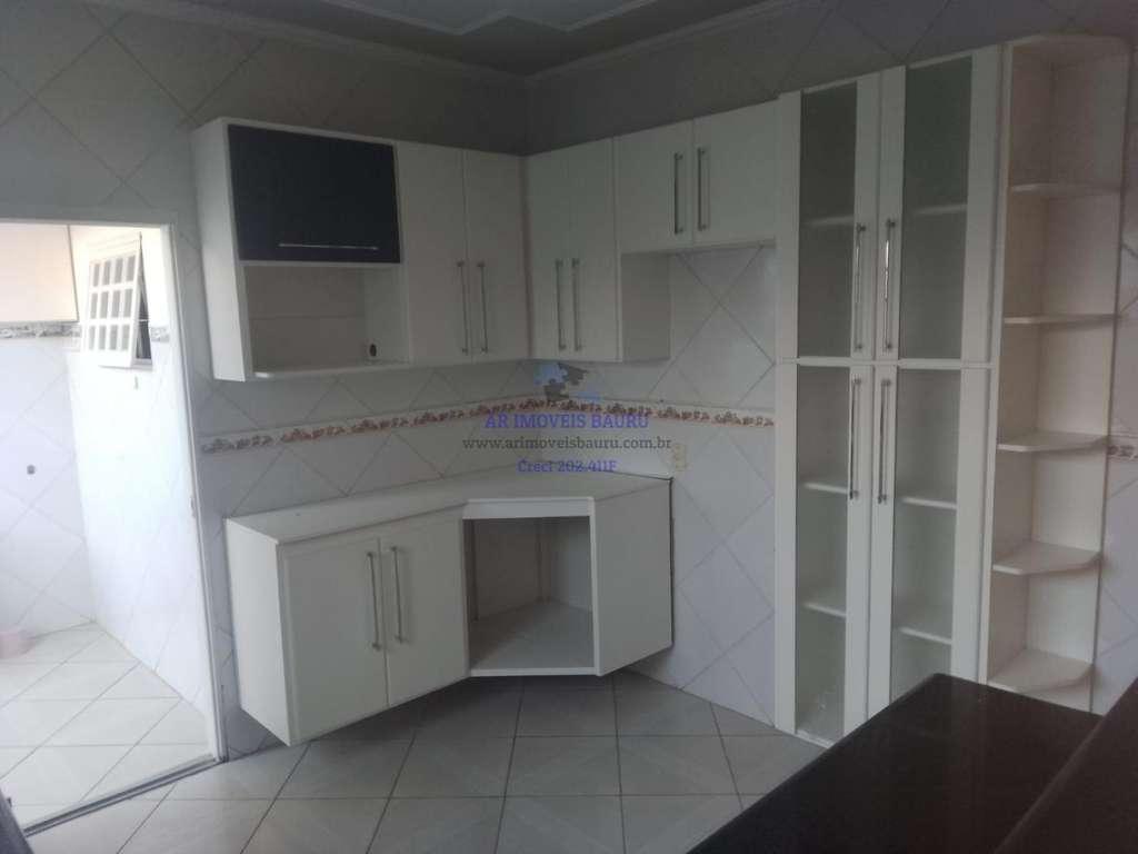 Casa à venda com 3 quartos, 173m² - Foto 2