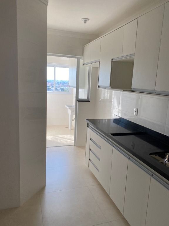 Apartamento à venda com 2 quartos, 70m² - Foto 13